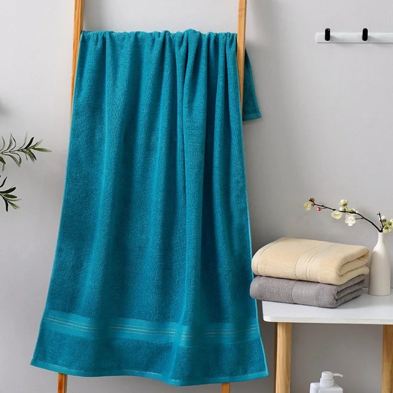 "70*140cm Bath Towel - Absorbent & Versatile"